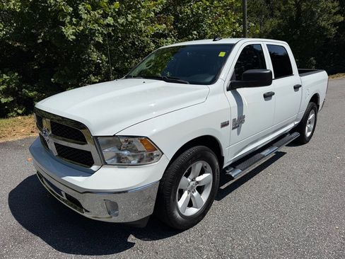 Used 2023 RAM 1500 Tradesman w/ Tradesman SXT Package RWD image 2