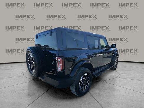 Used 2025 Ford Bronco Outer Banks image 5