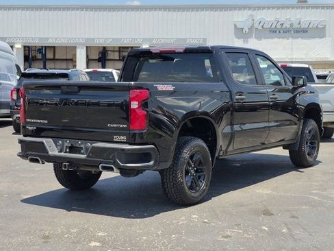 Used 2021 Chevrolet Silverado 1500 Custom Trail Boss AWD/4WD image 6