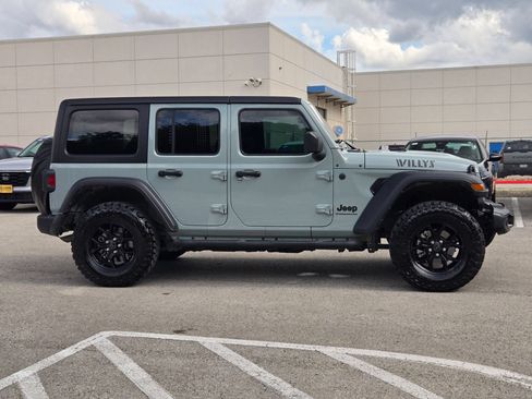 Used 2024 Jeep Wrangler Unlimited Sport AWD/4WD image 2