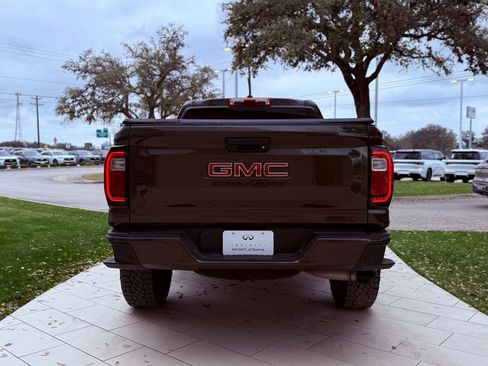 Used 2024 GMC Canyon AT4 w/ Technology Package image 7