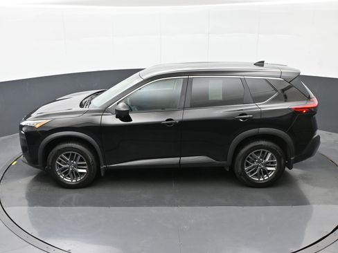Used 2023 Nissan Rogue S AWD/4WD image 36