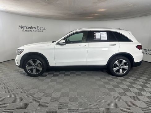 Used 2022 Mercedes-Benz GLC 300 image 4