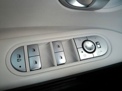 Used 2023 Hyundai Ioniq 5 SE image 31