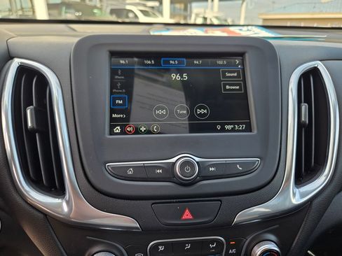 Used 2019 Chevrolet Equinox LT FWD image 16