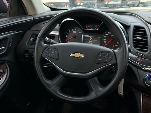 Used 2014 Chevrolet Impala LT image 7