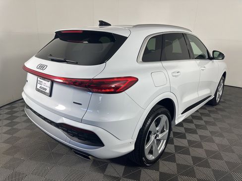 Used 2025 Audi Q5 Premium Plus w/ Premium Plus image 6