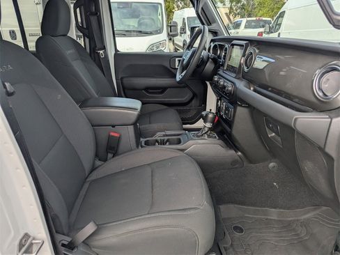 Used 2023 Jeep Wrangler Sahara image 10
