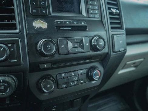 Used 2018 Ford F150 XL w/ Equipment Group 101A Mid image 19