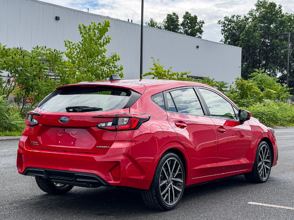 Used 2024 Subaru Impreza 2.0i Sport AWD/4WD image 11