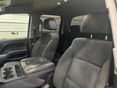 Used 2019 Chevrolet Silverado 1500 LT RWD image 9