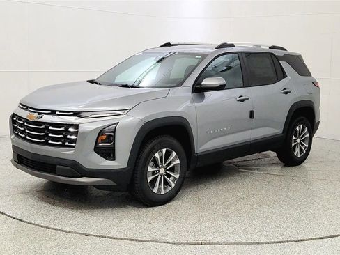 New 2026 Chevrolet Equinox LT AWD/4WD image 3