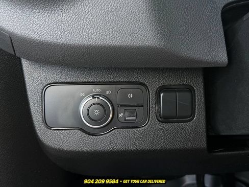 Used 2020 Mercedes-Benz Sprinter 3500 image 17