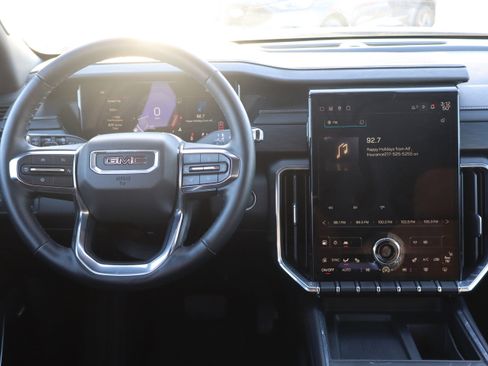 Used 2025 GMC Acadia Elevation image 13