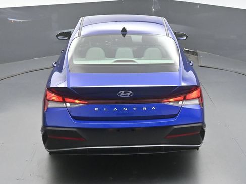 Used 2024 Hyundai Elantra SEL FWD image 43