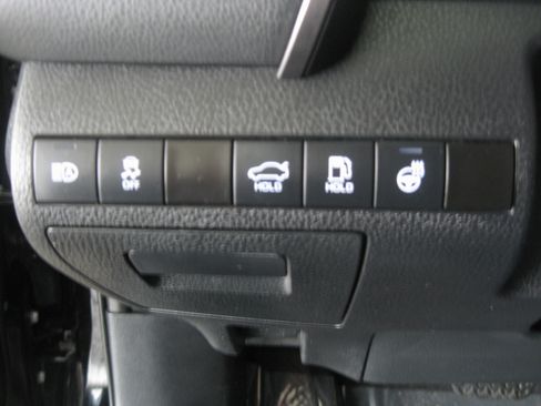 Used 2024 Toyota Camry SE w/ Cold Weather Package image 19