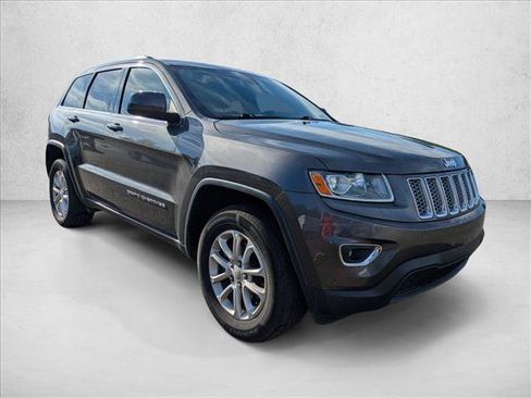 Used 2014 Jeep Grand Cherokee Laredo w/ Security & Convenience Group AWD/4WD image 3