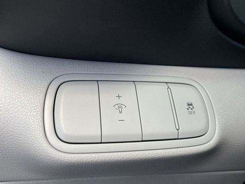 New 2026 Hyundai Venue SEL FWD image 29