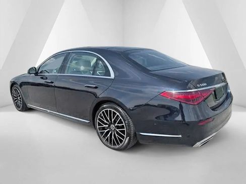 Used 2022 Mercedes-Benz S 500 4MATIC w/ 3D Technology Package image 5