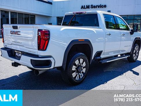 Used 2024 GMC Sierra 3500 Denali w/ Denali Reserve Package AWD/4WD image 5