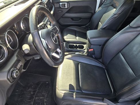 Used 2021 Jeep Wrangler Unlimited Rubicon w/ Trailer Tow Package image 12