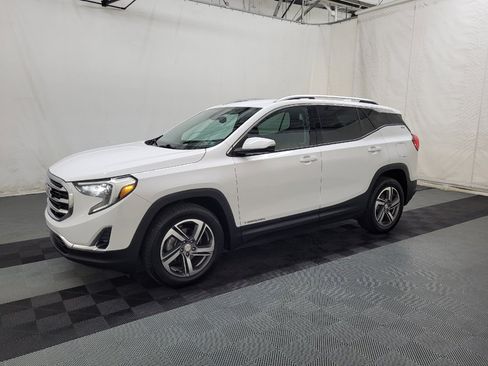 Used 2020 GMC Terrain SLT w/ Preferred Package AWD/4WD image 2