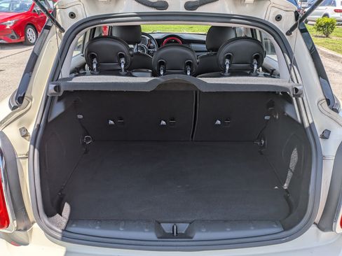 Used 2021 MINI Cooper 4-Door Hardtop w/ Storage Package FWD image 13