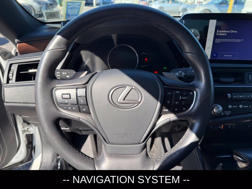 Used 2023 Lexus ES 350 w/ Premium Package FWD image 9