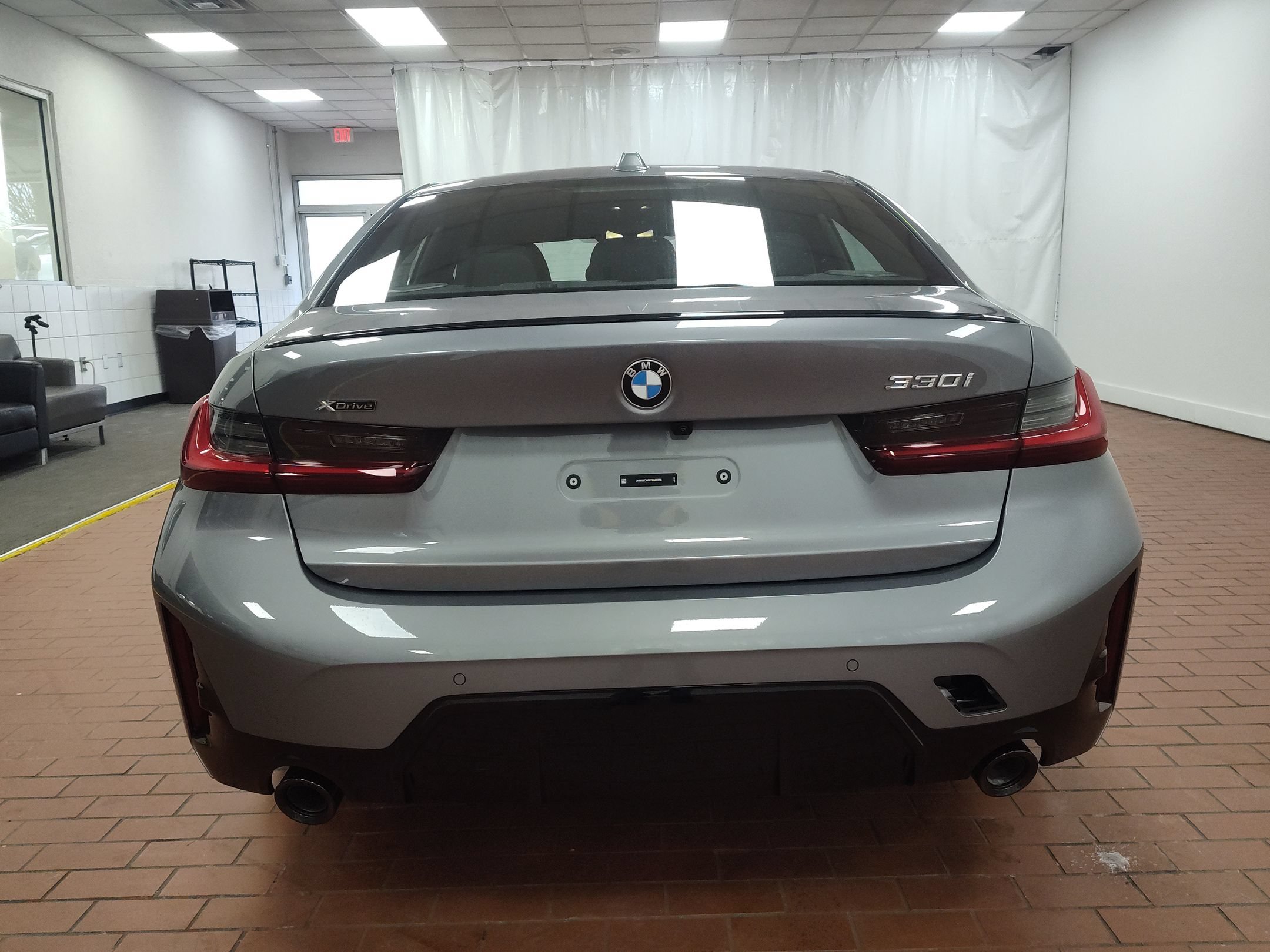 Used 2026 BMW 330i xDrive Sedan w/ M Sport Package AWD/4WD image 8