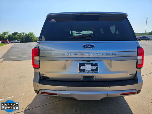 Used 2024 Ford Expedition Max XLT RWD image 4