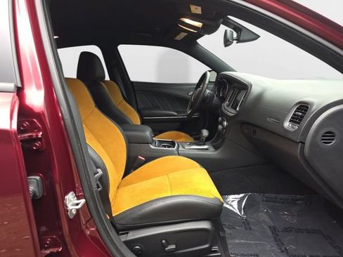 Used 2022 Dodge Charger R/T w/ Plus Group RWD image 36