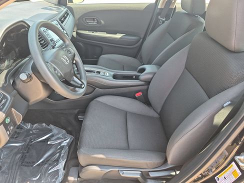 Used 2019 Honda HR-V LX image 12