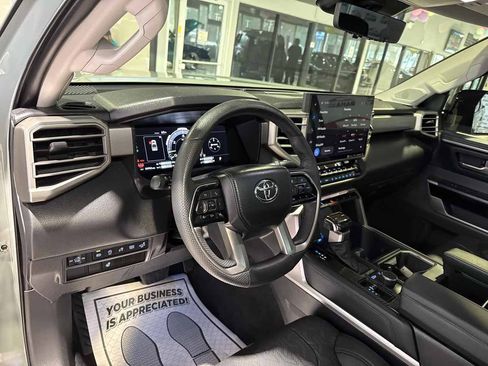 Used 2024 Toyota Tundra Limited AWD/4WD image 54
