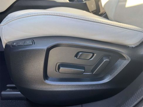 Used 2022 MAZDA CX-5 AWD 2.5 S w/ Premium Package image 18