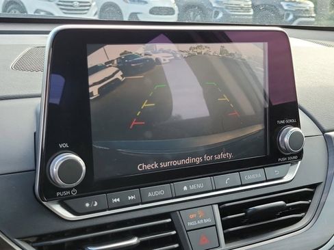 Used 2024 Nissan Altima 2.5 SV image 26