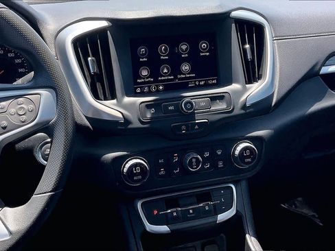 Used 2023 GMC Terrain SLE w/ Driver Convenience Package FWD image 7