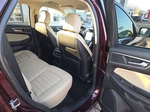 Used 2023 Ford Edge SEL w/ Convenience Package image 13