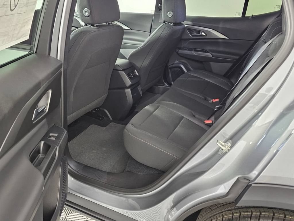 New 2026 Chevrolet Equinox EV LT FWD image 18