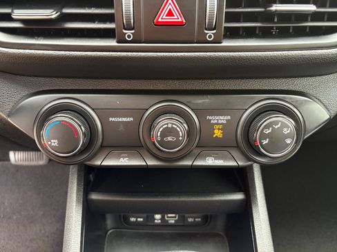 Used 2020 Kia Forte LXS image 16