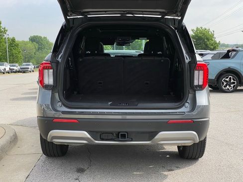 Used 2025 Ford Explorer Platinum w/ LUX Leather Package AWD/4WD image 7