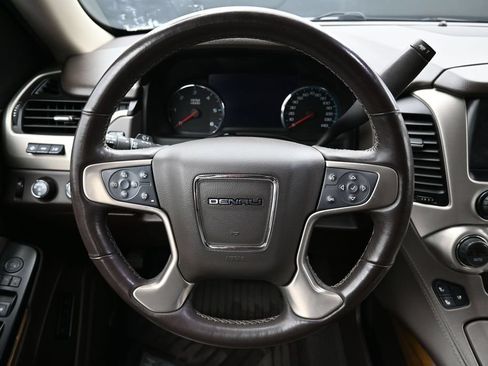 Used 2020 GMC Yukon Denali w/ Open Road Package AWD/4WD image 19