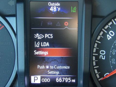 Used 2021 Toyota Tacoma SR image 21