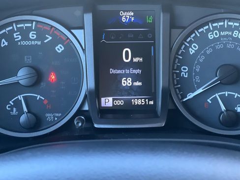 Certified 2023 Toyota Tacoma TRD Off-Road w/ TRD Premium Off Road Package image 30