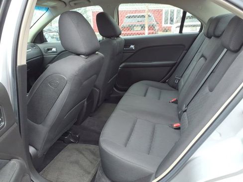 Used 2010 Ford Fusion SE image 11