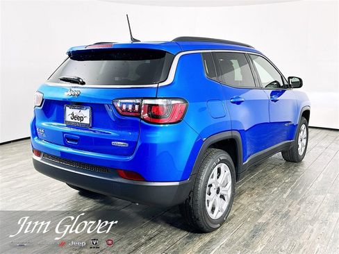 New 2026 Jeep Compass Latitude image 9