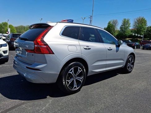 Used 2022 Volvo XC60 B5 Momentum w/ Climate Package AWD/4WD image 8