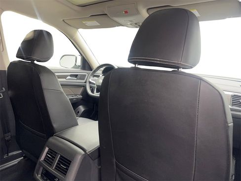 Used 2023 Volkswagen Atlas SE w/ Panoramic Sunroof Package image 41