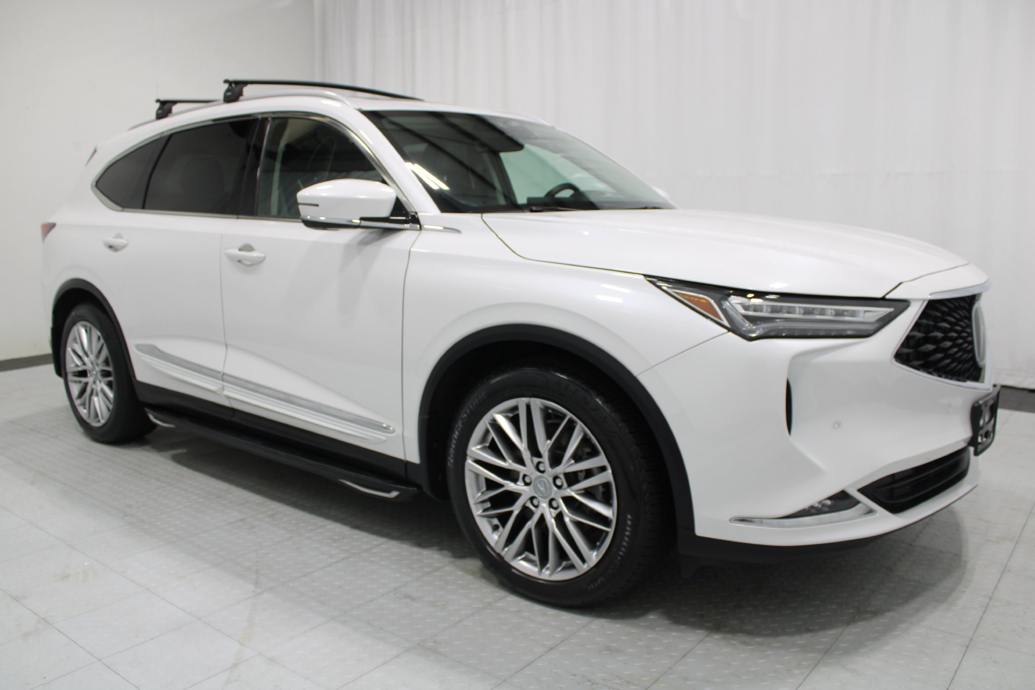 Used 2023 Acura MDX w/ Advance Package AWD/4WD image 4