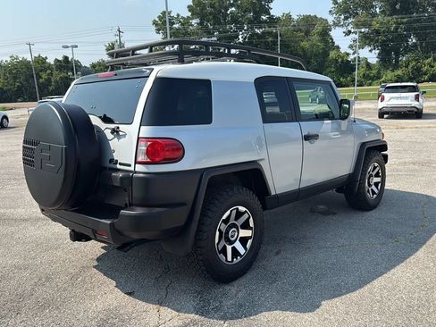Used 2007 Toyota FJ Cruiser 2WD w/ Convenience Pkg image 5