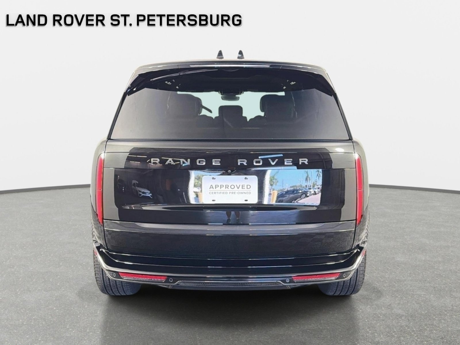Used 2026 Land Rover Range Rover Long Wheelbase SE AWD/4WD image 6